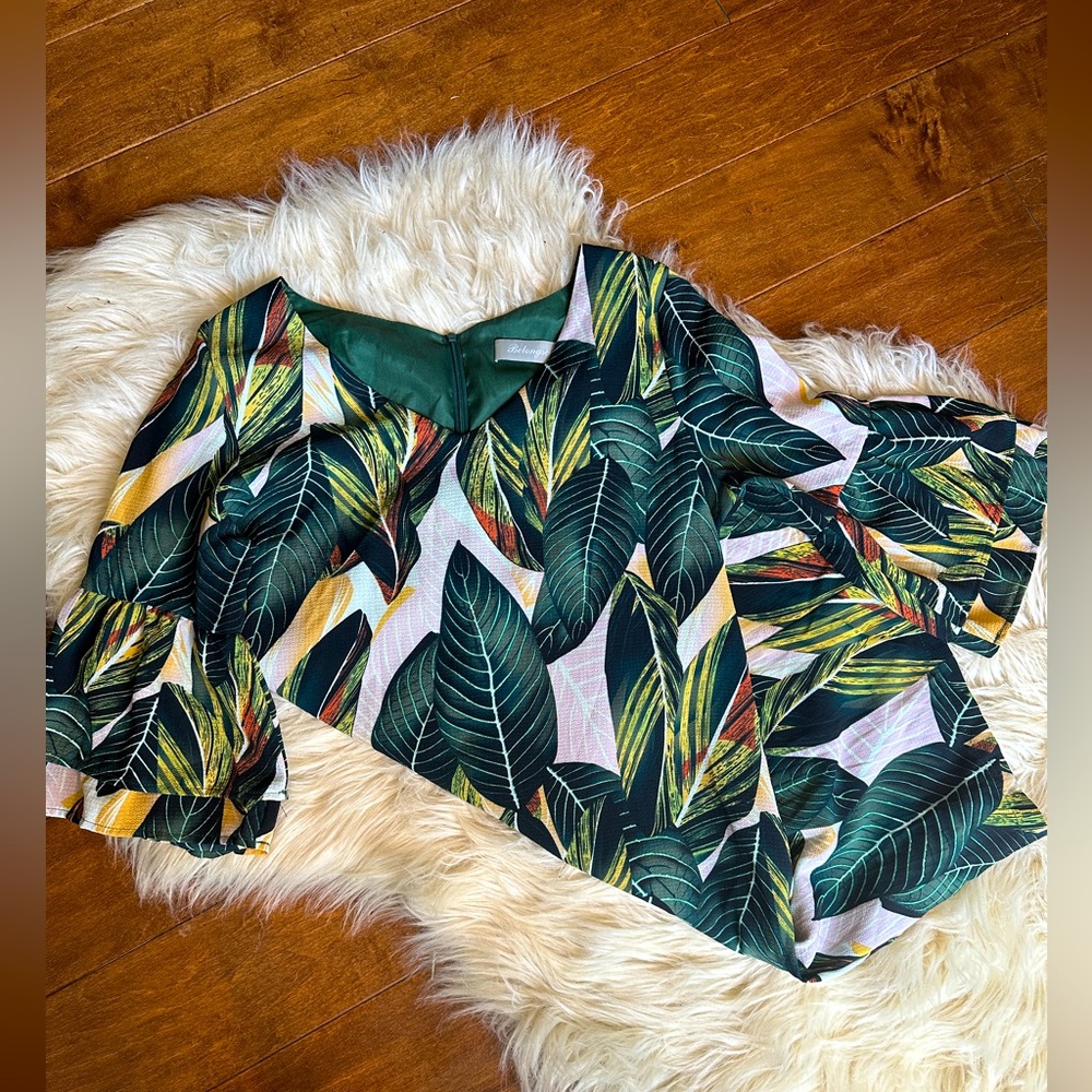 Belongsci size S tropical leaf shift dress with bell sleeves